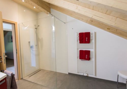 Ferienhaus-Albzeit-Ferienwohnung-Heersberg_12.jpg