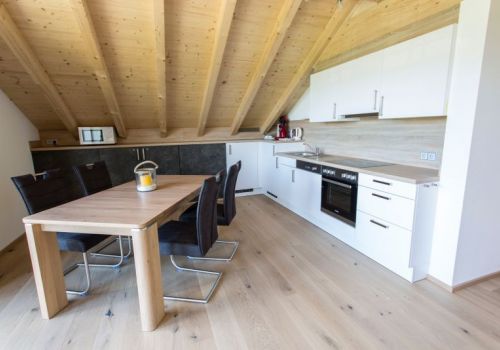 Ferienhaus-Albzeit-Ferienwohnung-Heersberg_05.jpg
