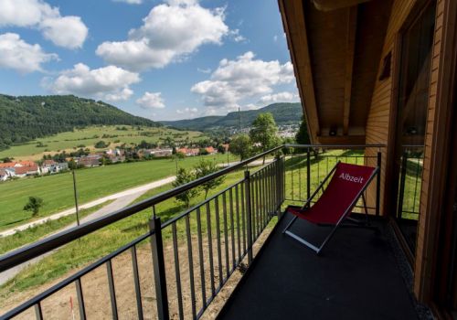Ferienhaus-Albzeit-Ferienwohnung-Heersberg_04.jpg