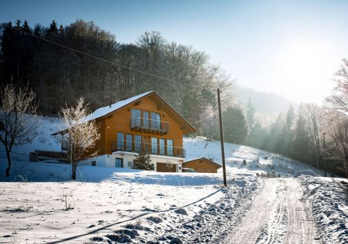 Ferienhaus_Albzeit_Winter_01.jpg